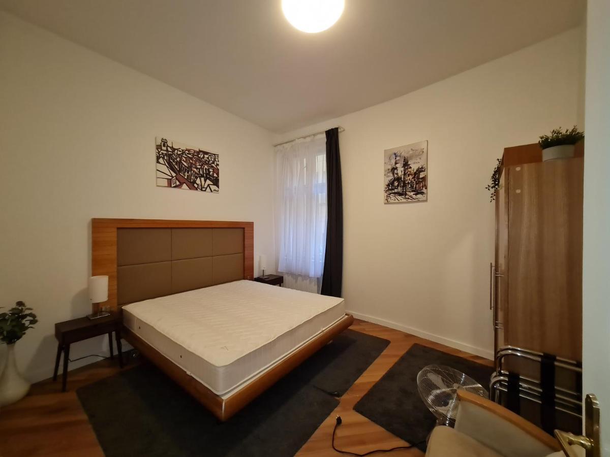 פראג Astronomical Clock Apartments מראה חיצוני תמונה