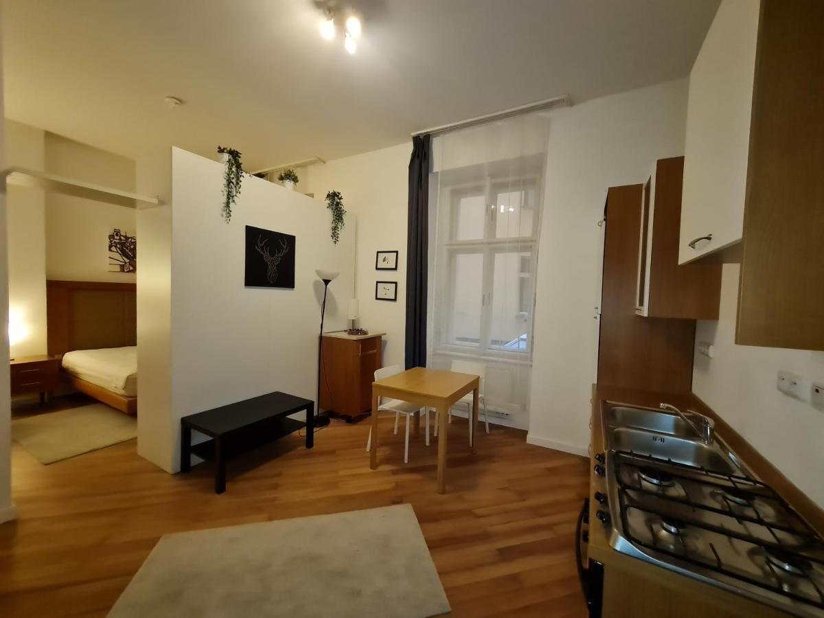 פראג Astronomical Clock Apartments מראה חיצוני תמונה